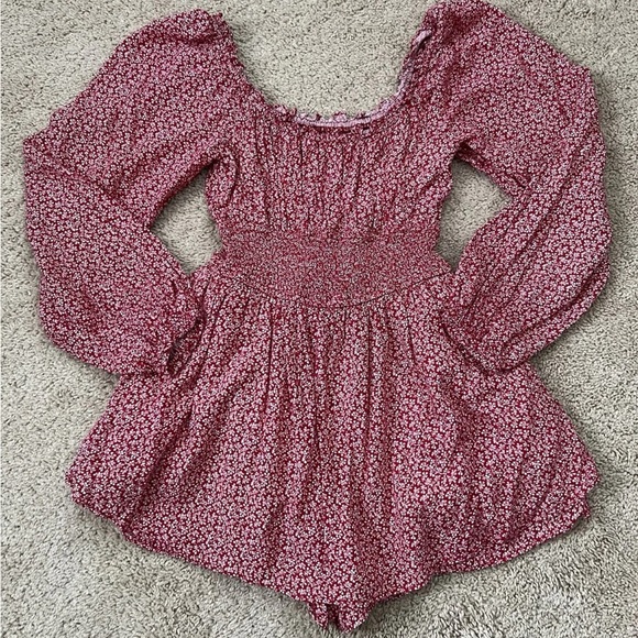 Hollister Pants - Hollister Off Shoulder Short Floral Red Romper Medium Boho Summer Cottagecore
